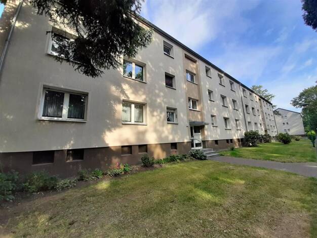 Wohnung zur Miete 866 € 4,5 Zimmer 106,9 m² 1. Geschoss frei ab 16.03.2027 Wolfgangstr. 6 Vierlinden Duisburg 47178
