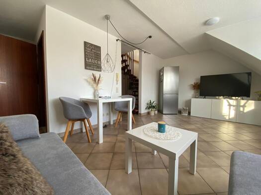 Maisonette zum Kauf provisionsfrei 190.000 € 2 Zimmer 49 m² Geschoss 2/3 Dreilindenweg 2 1 Wiernsheim 75446
