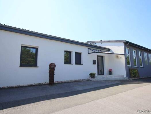 Lagerhalle zum Kauf 750.000 € 2.662 m² Lagerfläche Stockbuschweg 14 Brenken Büren 33142