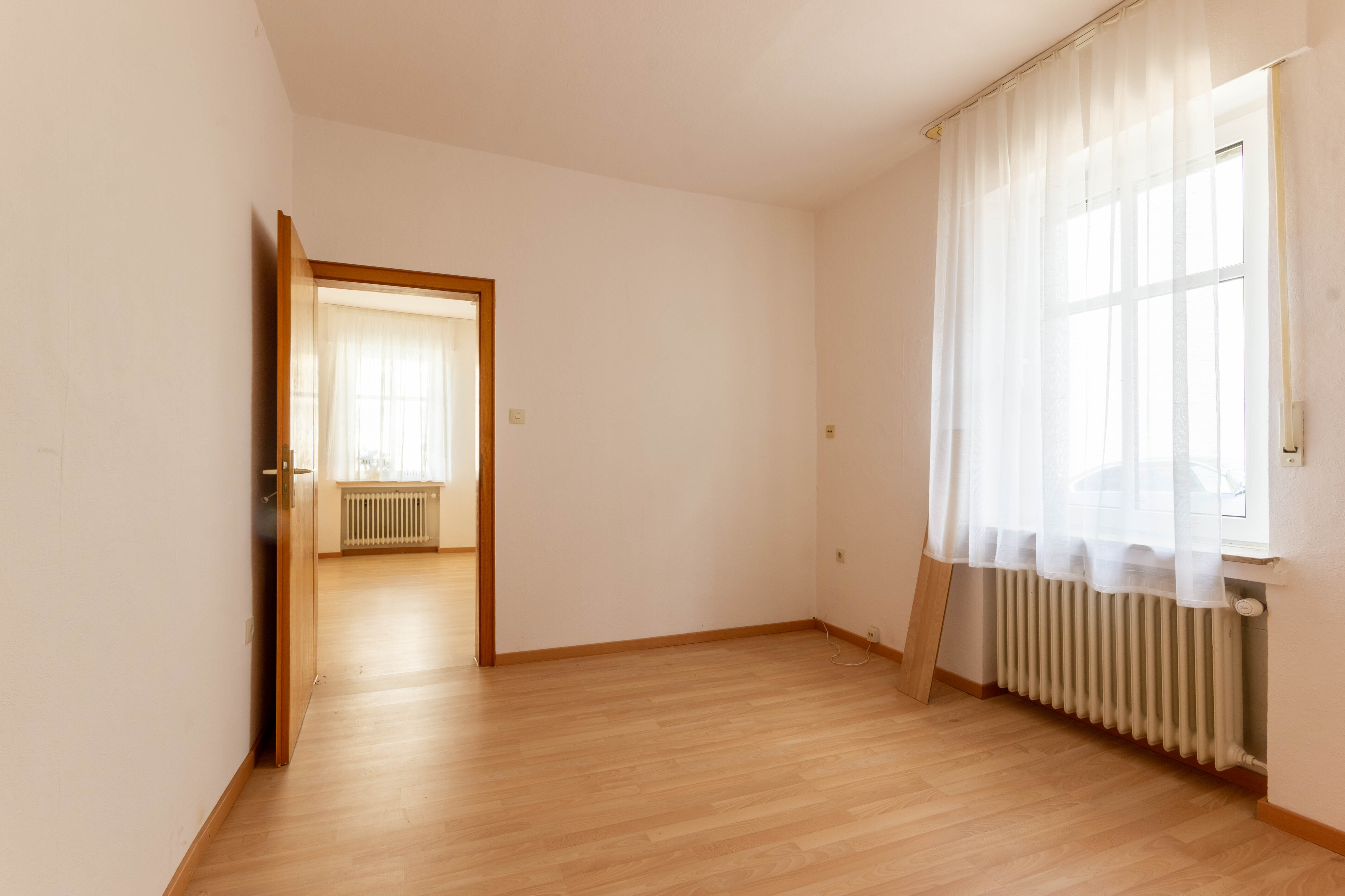 Mehrfamilienhaus zum Kauf 330.000 € 8 Zimmer 144 m²<br/>Wohnfläche 335 m²<br/>Grundstück Neheim - Mitte Arnsberg 59755