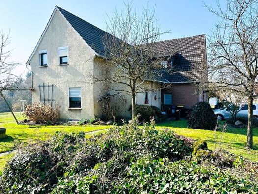 Mehrfamilienhaus zum Kauf 199.000 € 7 Zimmer 229 m² 773 m² Grundstück Schnathorst Hüllhorst 32609