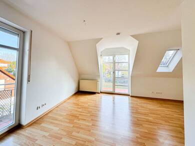 Wohnung zur Miete 374 € 1 Zimmer 33,4 m² Dachgeschoss, 2. Geschoss frei ab sofort Thömelstraße 11 Meußlitz Dresden 01259