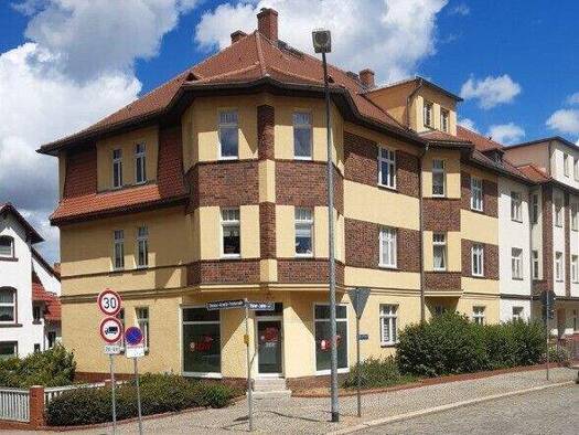 Wohnung zur Miete 400 € 2 Zimmer 68,9 m² 1. Geschoss Theodor-Arnold-Promenade 13 Zeitz 06712