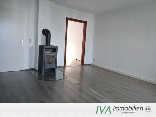 Wohnung zur Miete 300 € 2 Zimmer 52 m² 3. Geschoss frei ab sofort Rathausplatz Innenstadt Riesa 01589