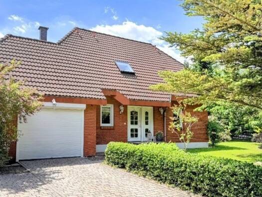 Einfamilienhaus zum Kauf 259.000 € 4 Zimmer 115 m² 1.015 m² Grundstück frei ab sofort Krauschwitz Krauschwitz 02957