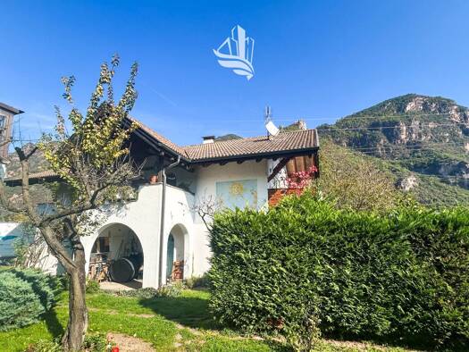 Villa zum Kauf 1.250.000 € 7 Zimmer 247 m² 630 m² Grundstück Bozen 39100