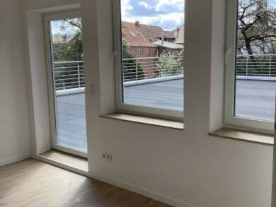 Wohnung zur Miete 770 € 3 Zimmer 77 m² Geschoss 1/2 frei ab sofort Bergen Bergen 29303