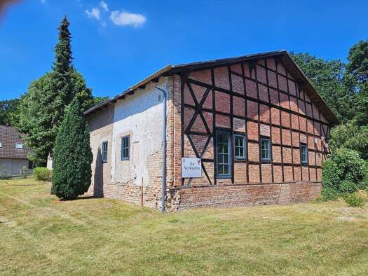 Immobilie zum Kauf provisionsfrei 114.000 € 6 Zimmer 281 m² 1.230 m² Grundstück frei ab sofort Dorfstr. 80 b Rothemühl 17379