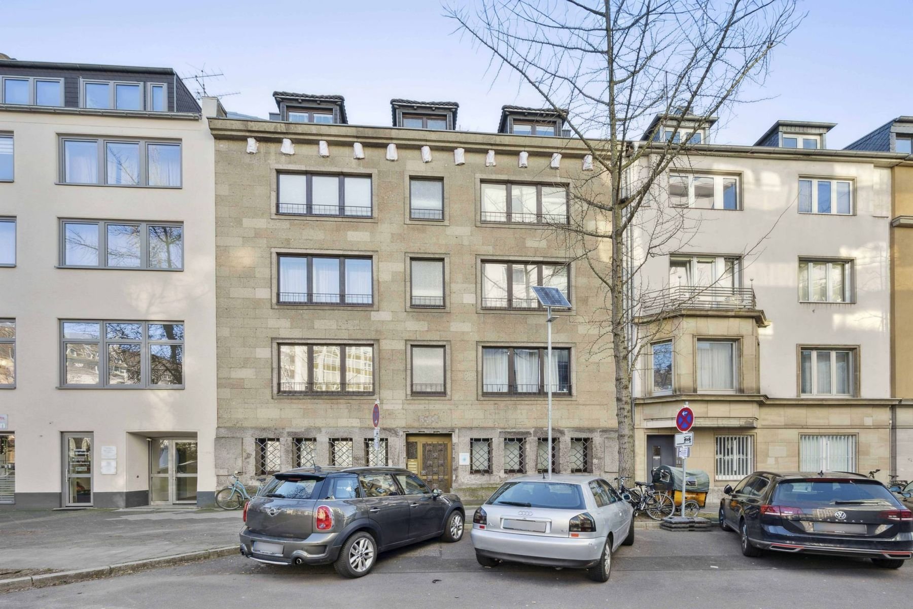 Mehrfamilienhaus zum Kauf als Kapitalanlage geeignet 2.650.000 € 15 Zimmer 637,1 m²<br/>Wohnfläche 359,2 m²<br/>Grundstück Pempelfort Düsseldorf 40211