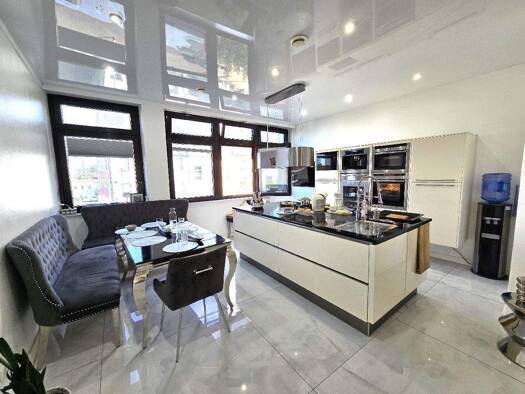 Wohnung zum Kauf 349.000 € 5 Zimmer 140 m² 2. Geschoss Stadtmitte Mönchengladbach 41061