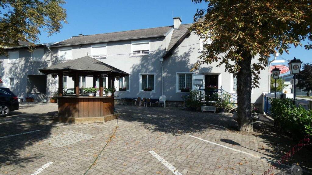 Restaurant zum Kauf 1.950.000 € 150 m² Grundstück Wiener Neustadt 2700