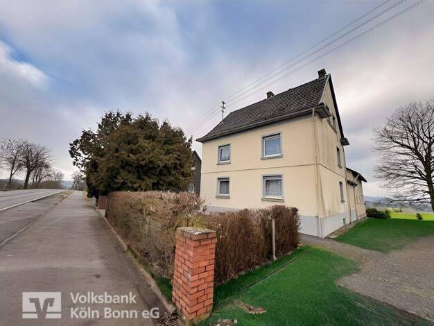 Einfamilienhaus zum Kauf 649.000 € 13 Zimmer 200 m² 2.590 m² Grundstück Uckerath Hennef (Sieg) 53773