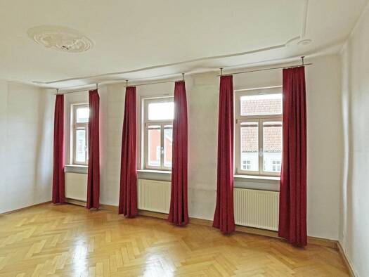 Wohnung zur Miete 950 € 3,5 Zimmer 108 m² Geschoss 3/4 frei ab sofort Coburg 96450