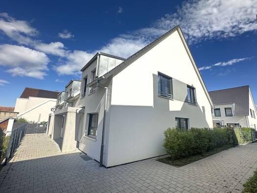 Doppelhaushälfte zur Miete 1.590 € 4 Zimmer 122,5 m² frei ab 01.12.2025 Königschaffhausen Endingen-Königschaffhausen 79346