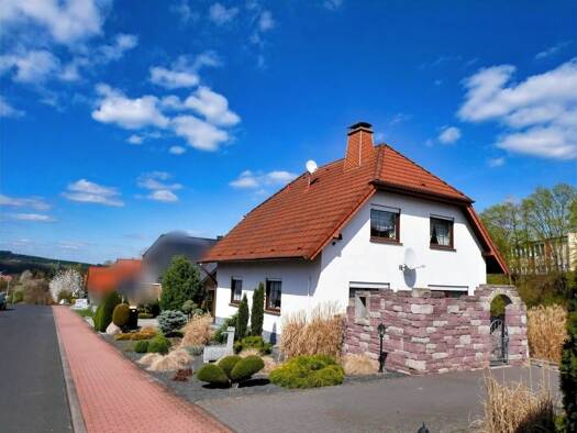Einfamilienhaus zum Kauf 209.000 € 7 Zimmer 135 m² 813 m² Grundstück Heringen Heringen 36266