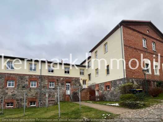 Wohnung zum Kauf 110.000 € 3 Zimmer 80,4 m² Boitzenburg Boitzenburger Land 17268