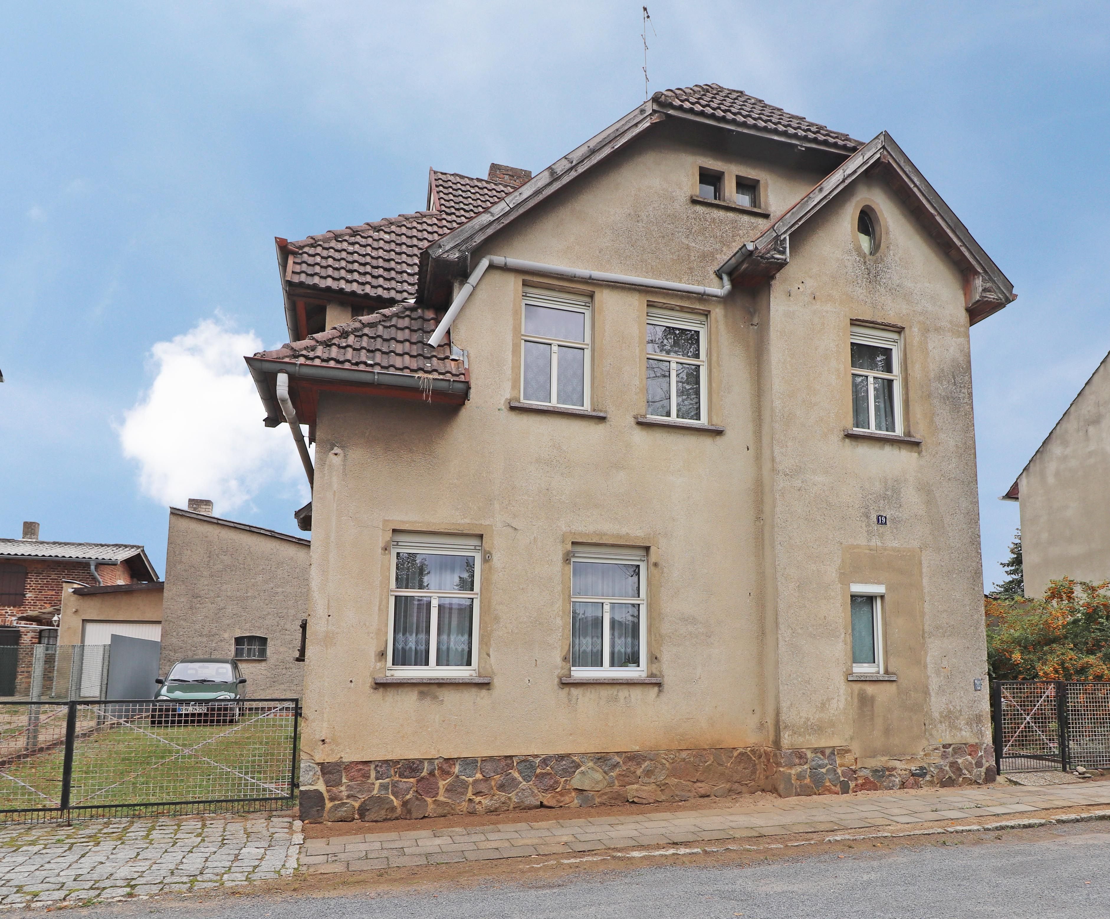 Einfamilienhaus zum Kauf provisionsfrei 180.000 € 5 Zimmer 110 m²<br/>Wohnfläche 1.224 m²<br/>Grundstück ab sofort<br/>Verfügbarkeit Fürstenberg/Havel Fürstenberg/Havel 16798