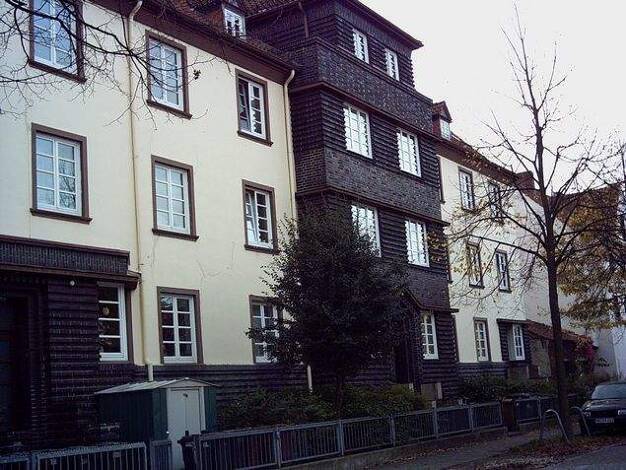 Wohnung zur Miete 598 € 2,5 Zimmer 62,5 m² 2. Geschoss frei ab 19.02.2026 Nürnberger Straße 21 Regensburger Straße Bremen 28215