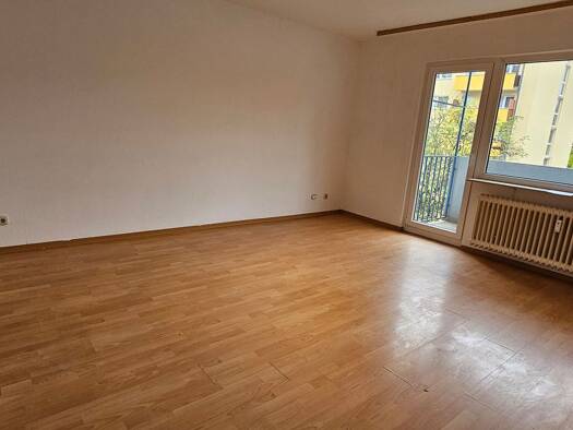 Wohnung zur Miete 700 € 2 Zimmer 49 m² Geschoss 1/5 frei ab sofort Rüsselsheim Rüsselsheim am Main 65428