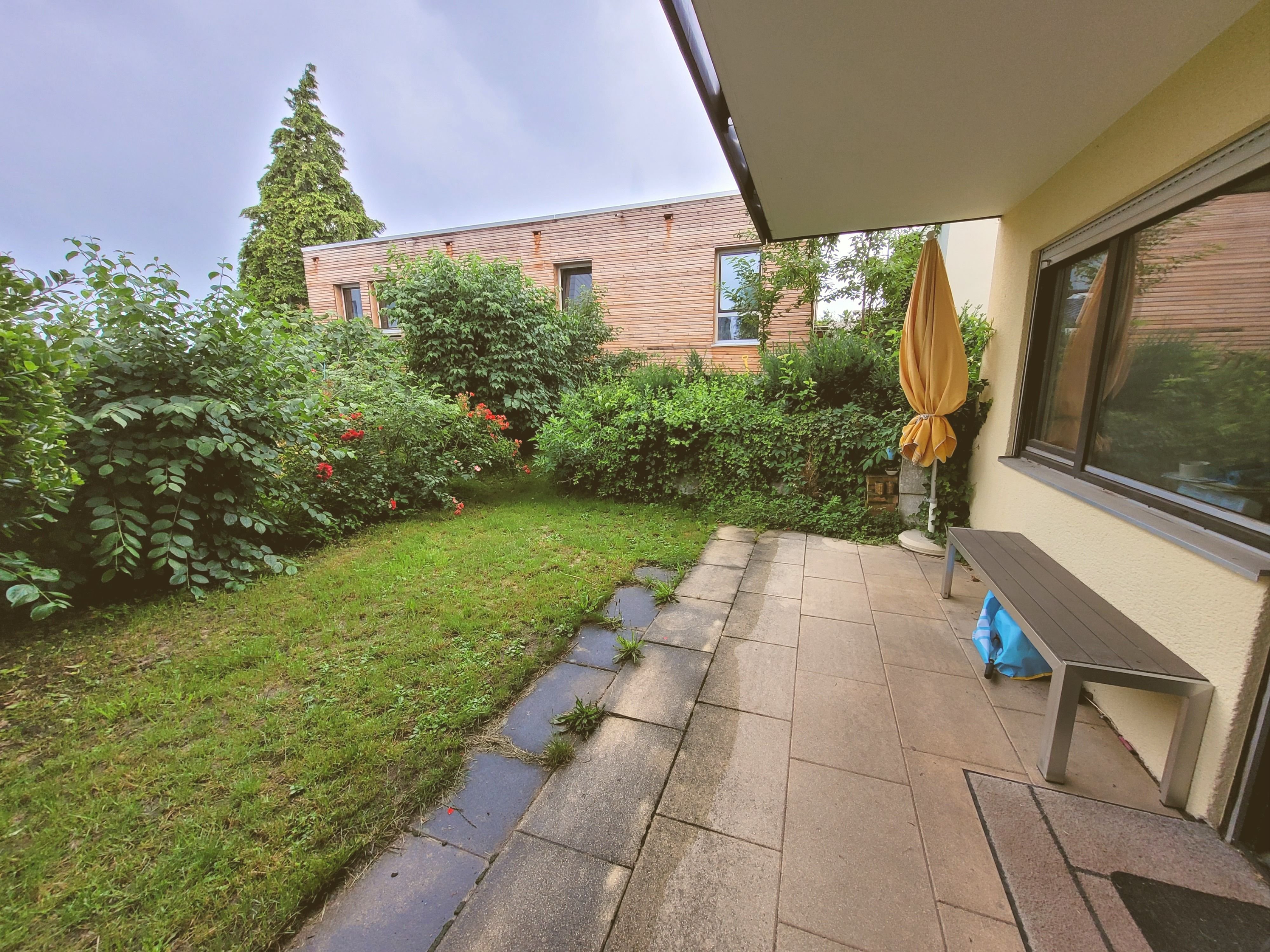 Wohnung zum Kauf 209.000 € 2 Zimmer 60,9 m²<br/>Wohnfläche EG<br/>Geschoss Serach Esslingen am Neckar 73732