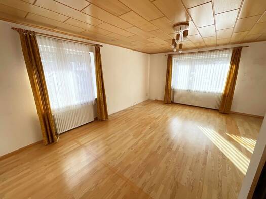 Mehrfamilienhaus zum Kauf provisionsfrei 450.000 € 7 Zimmer 215 m² 475 m² Grundstück Villingen Villingen-Schwenningen 78050