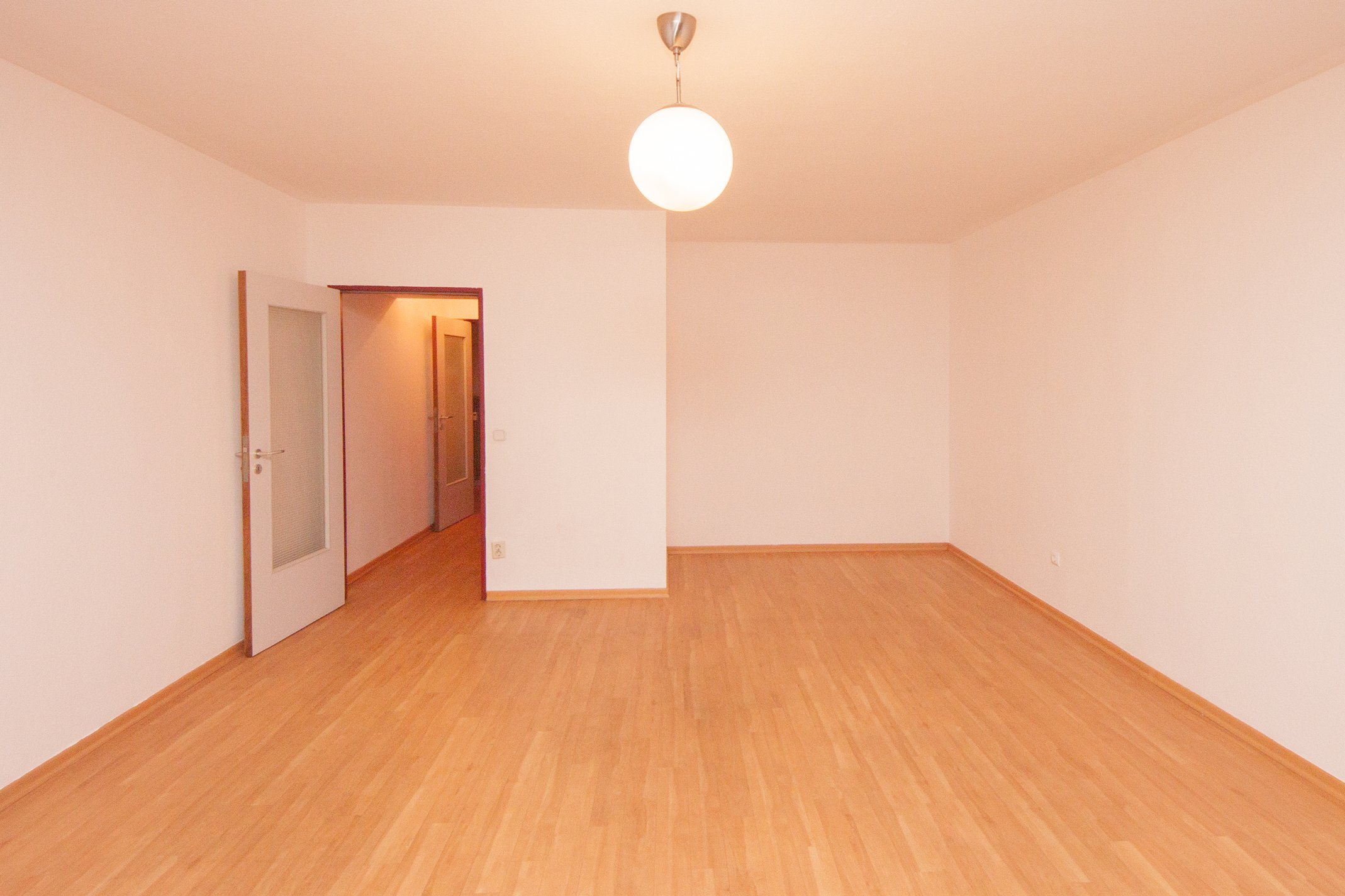 Wohnung zur Miete 540 € 1 Zimmer 37,6 m²<br/>Wohnfläche 3.<br/>Geschoss Neustadt - Süd Köln 50674