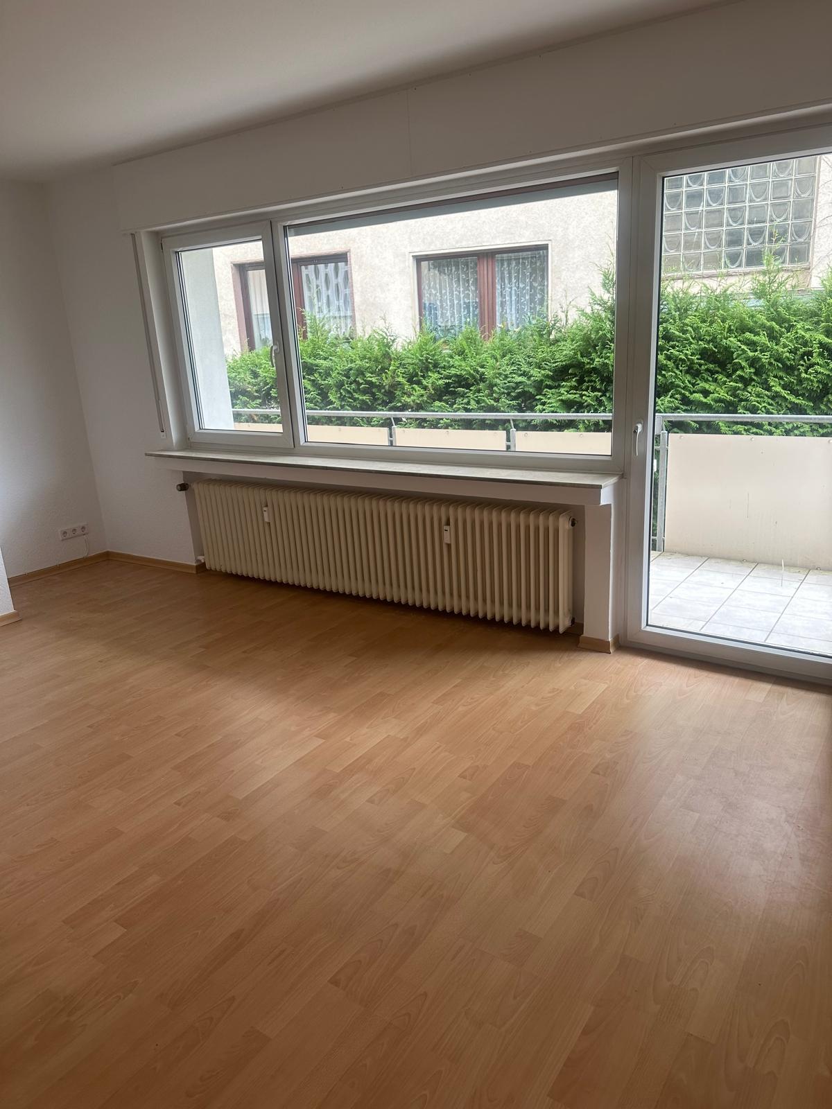 Wohnung zur Miete 625 € 3 Zimmer 86 m²<br/>Wohnfläche EG<br/>Geschoss ab sofort<br/>Verfügbarkeit Bad Pyrmont Bad Pyrmont 31812