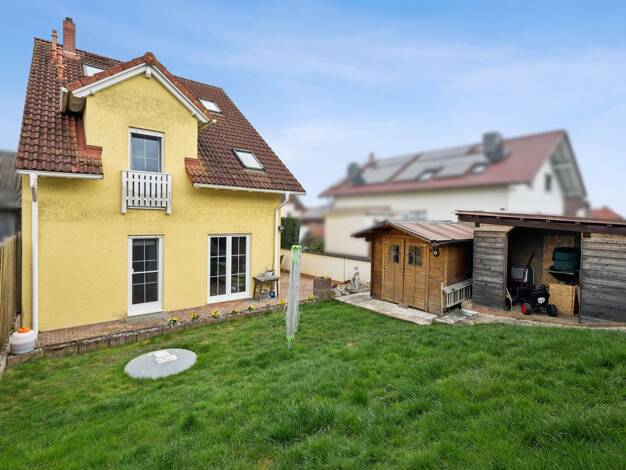 Mehrfamilienhaus zum Kauf 475.000 € 8 Zimmer 184,2 m² 378 m² Grundstück Stammheim Florstadt 61197