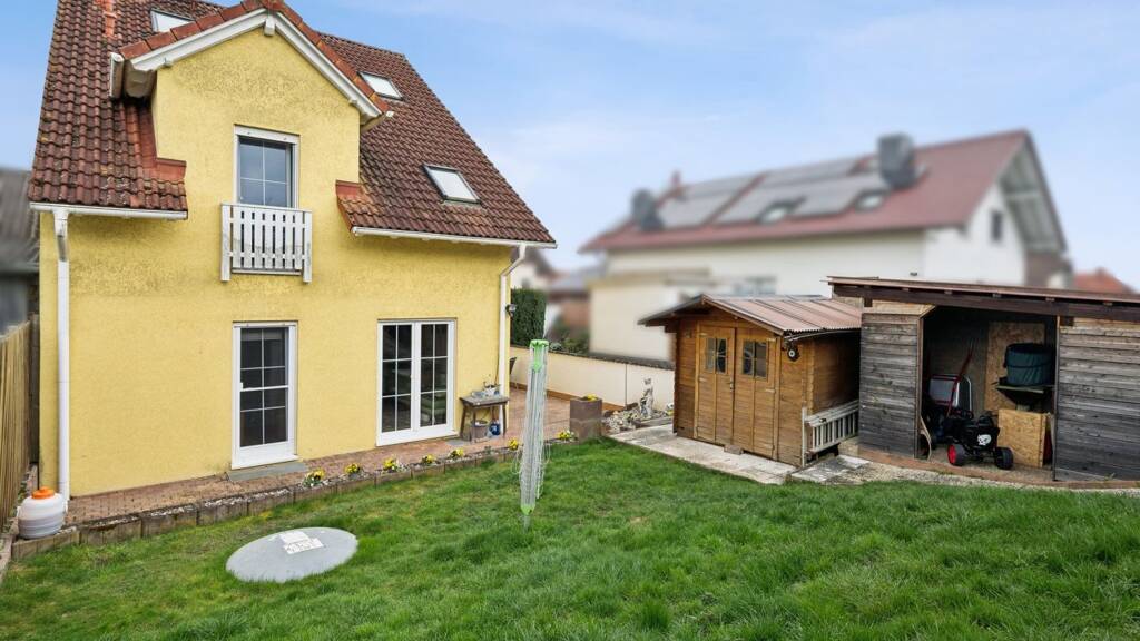 Mehrfamilienhaus zum Kauf 475.000 € 8 Zimmer 184,2 m² 378 m² Grundstück Stammheim Florstadt 61197