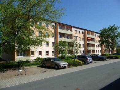Wohnung zur Miete 375 € 4 Zimmer 67 m² 3. Geschoss Adlerstr. 33 Saalfeld Saalfeld/Saale 07318