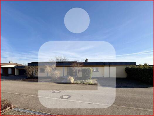 Einfamilienhaus zum Kauf 725.000 € 8 Zimmer 360,1 m² 1.167 m² Grundstück Jestetten 79798