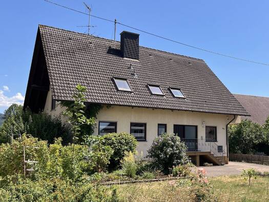 Einfamilienhaus zum Kauf 795.000 € 8 Zimmer 214 m² 886 m² Grundstück frei ab sofort Dorfstraße 16 a Grunern Staufen im Breisgau 79219