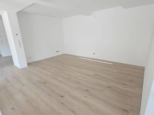 Wohnung zur Miete 1.500 € 3,5 Zimmer 100 m² Geschoss EG/2 frei ab 01.10.2026 Weiskirchen Rodgau 63110