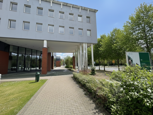 Büro zur Miete provisionsfrei 15.000 m² Bürofläche teilbar ab 500 m² Neu Zippendorf Schwerin 19063