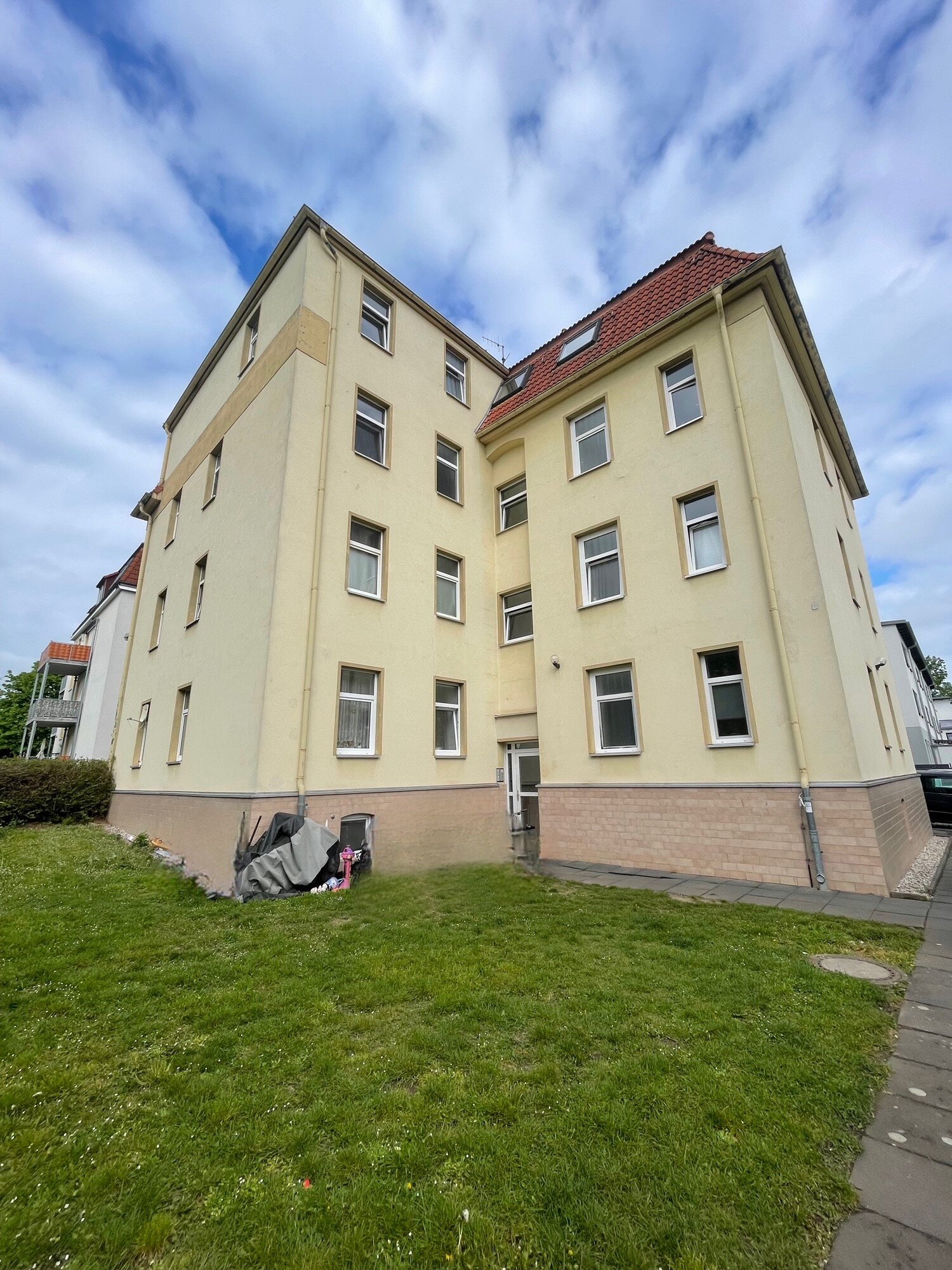 Wohnung zum Kauf 100.000 € 2 Zimmer 63 m²<br/>Wohnfläche 1.<br/>Geschoss Brauereistraße 10 Großzschocher Leipzig 04249