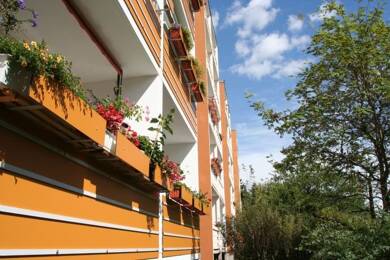 Wohnung zur Miete 249 € 2 Zimmer 48,9 m² 4. Geschoss frei ab sofort Fritz-Heckert-Siedlung 53 Hohenstein-Ernstthal Hohenstein-Ernstthal 09337