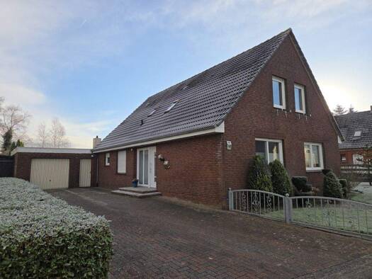 Einfamilienhaus zum Kauf 295.000 € 5 Zimmer 158 m² 1.392 m² Grundstück Westrhauderfehn Rhauderfehn 26817