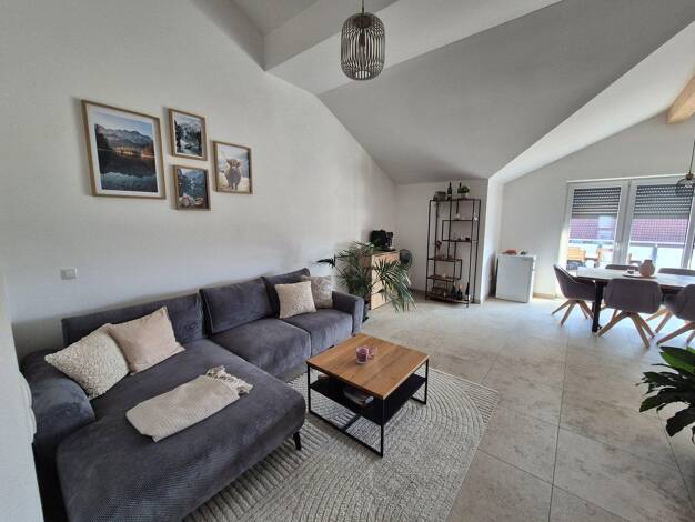 Wohnung zur Miete 1.060 € 3 Zimmer 89 m² 1. Geschoss frei ab 01.09.2026 Obere Etzstraße 22 Mirskofen Essenbach 84051