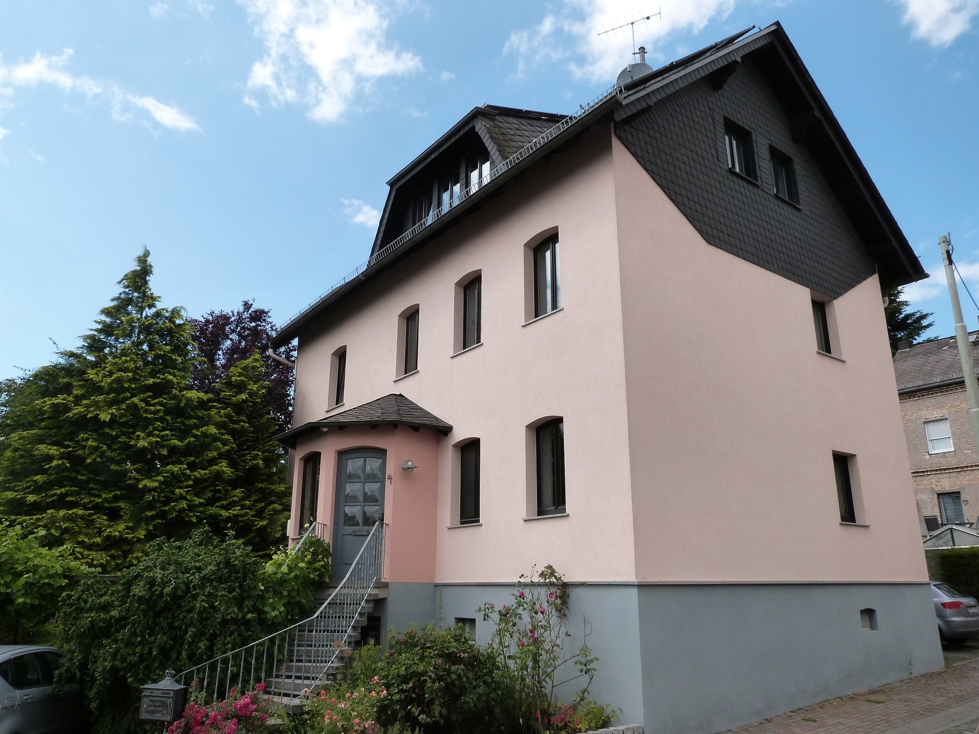 Einfamilienhaus zum Kauf 435.000 € 8 Zimmer 204 m²<br/>Wohnfläche 838 m²<br/>Grundstück Bogel 56357