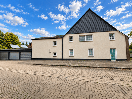Einfamilienhaus zum Kauf 275.000 € 10 Zimmer 200 m² 950 m² Grundstück Lindhorst Lindhorst 31698