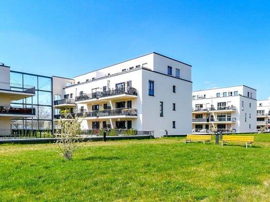 Wohnung zur Miete 1.300 € 3 Zimmer 97 m² Geschoss 1/2 frei ab sofort Karlsbader Platz 14 Wiesbaden 65197