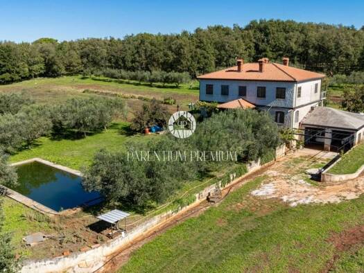 Haus zum Kauf 1.500.000 € 5 Zimmer 360 m² Lovrecica, Petrovija, Materada