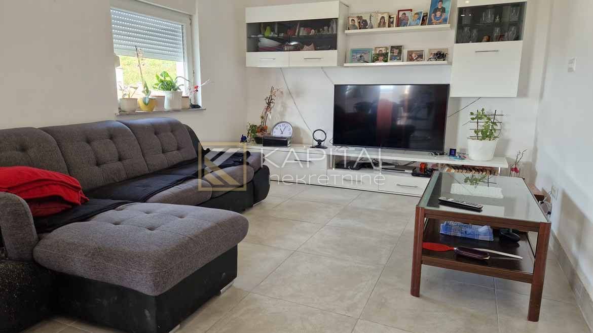 Wohnung zum Kauf 238.000 € 3 Zimmer 77 m²<br/>Wohnfläche 1.<br/>Geschoss Sarsoni