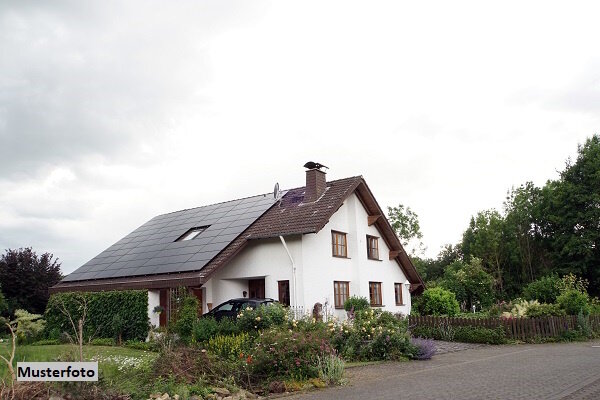 Einfamilienhaus zum Kauf 332.000 € 5 Zimmer 120 m²<br/>Wohnfläche 389 m²<br/>Grundstück Asbach Bad Hersfeld 36251