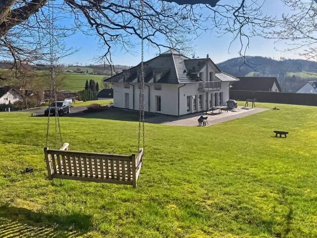 Einfamilienhaus zum Kauf 5 Zimmer 244,4 m² 5.551 m² Grundstück Remerscheid Engelskirchen 51766