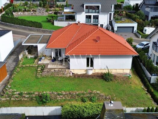 Bungalow zum Kauf 369.000 € 4 Zimmer 144,2 m² 585 m² Grundstück Glatten 72293