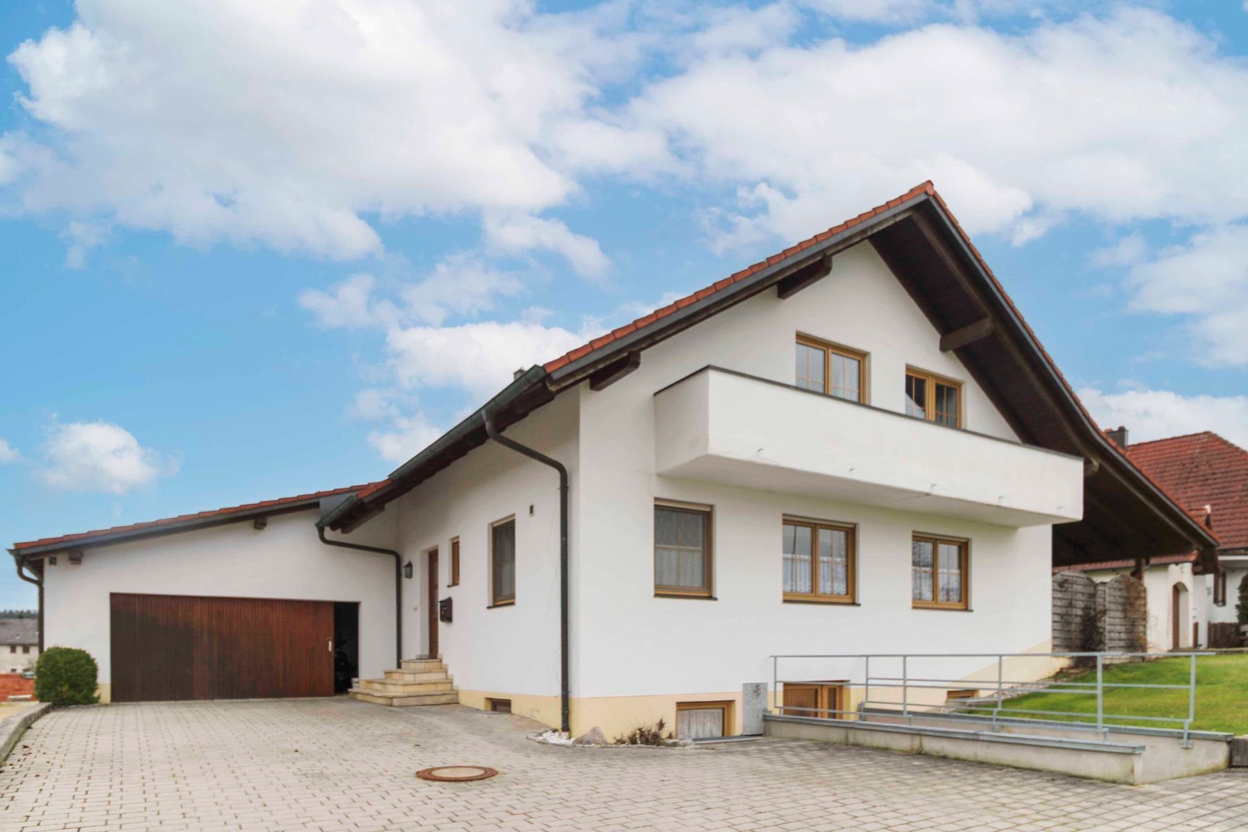 Immobilie zum Kauf als Kapitalanlage geeignet 549.000 € 7 Zimmer 215 m²<br/>Fläche 745,3 m²<br/>Grundstück Schmatzhausen Hohenthann 84098