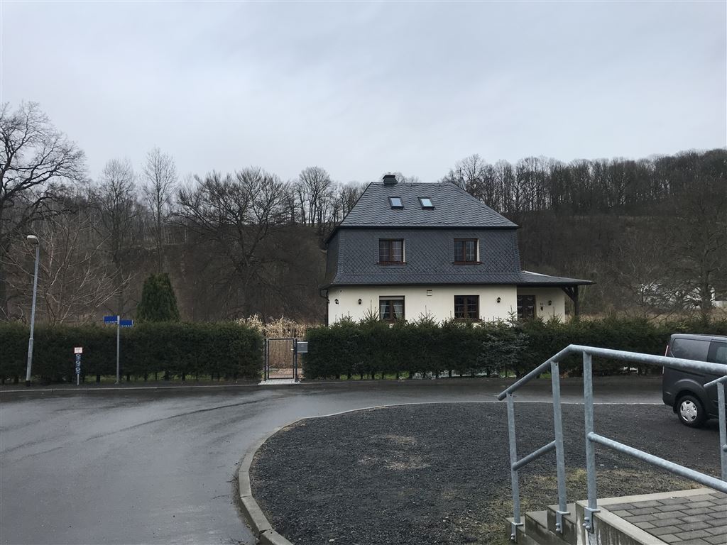 Einfamilienhaus zum Kauf 300.000 € 7 Zimmer 165 m²<br/>Wohnfläche 2.098 m²<br/>Grundstück Colditz Colditz 04680