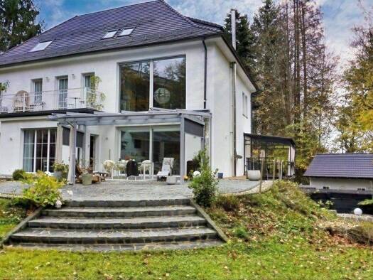 Einfamilienhaus zum Kauf 2.950.000 € 10 Zimmer 370 m² 11.500 m² Grundstück frei ab sofort Schömberg 75328
