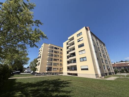 Wohnung zum Kauf 169.000 € 2 Zimmer 55,1 m² Reinhausen Regensburg 93059